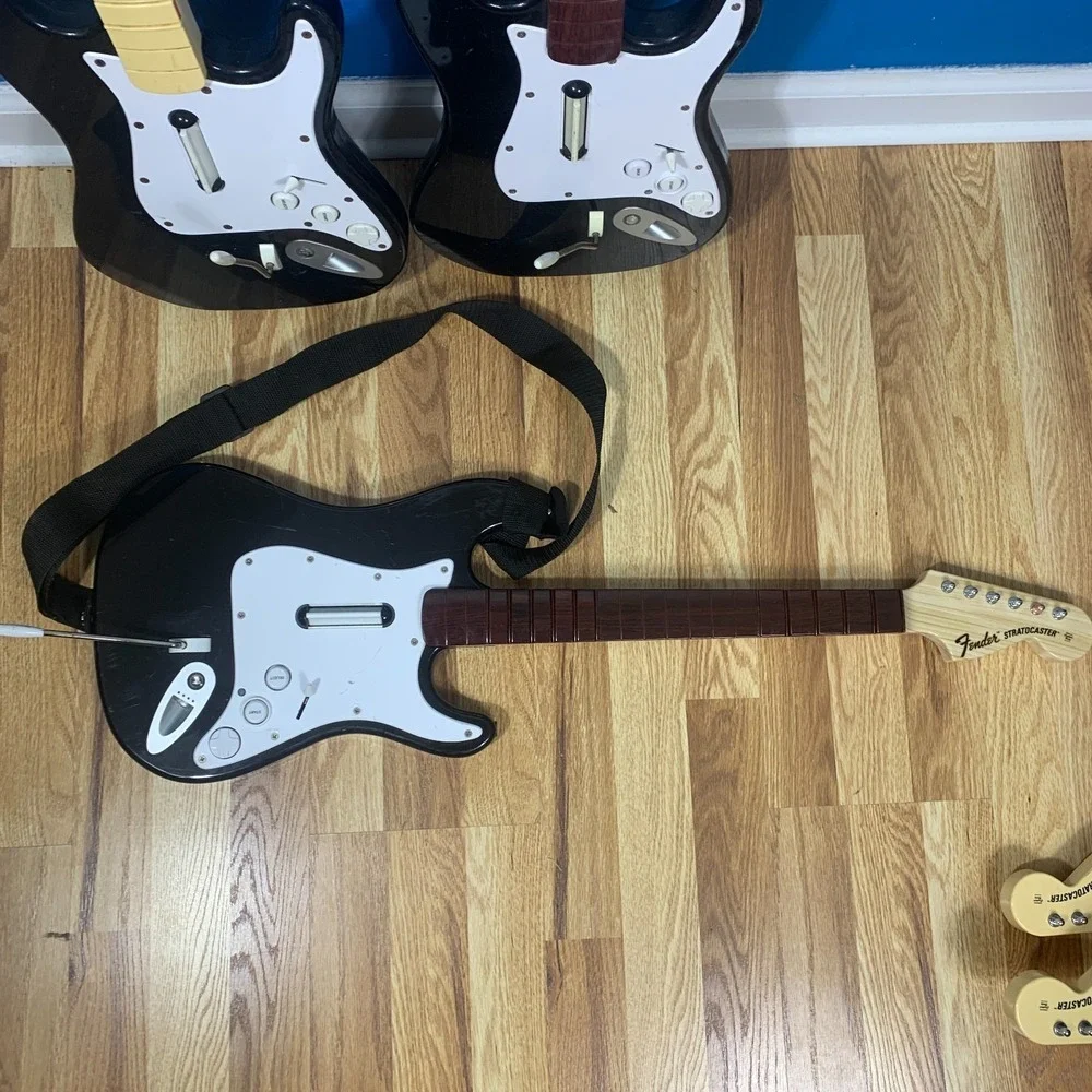Lot of 6 Guitar Hero Rock Band Untested For Parts Repair No Dongles Guitars